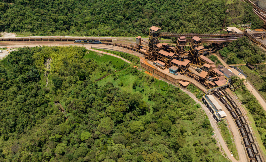 operação vale à direita de mata verde 