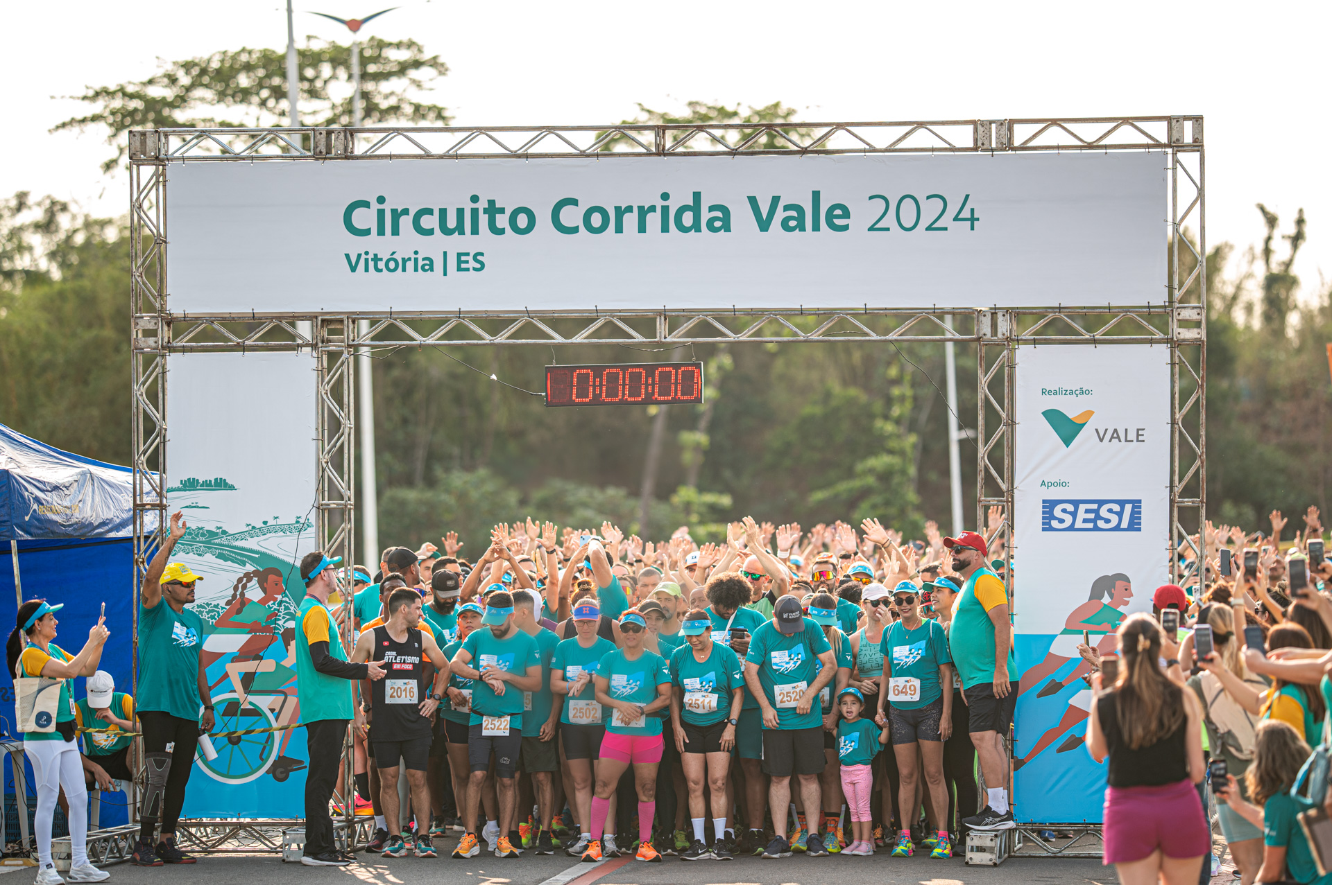 Largada da corrida em Vitória